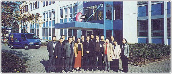 孔可強(qiáng)訪問(wèn)德國(guó)易普森工業(yè)爐公司